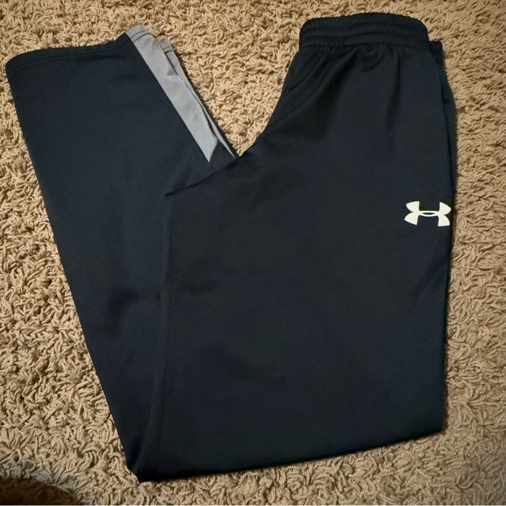 YOUTH MEDIUM Under Armour Sweatpants BLACK BOYS